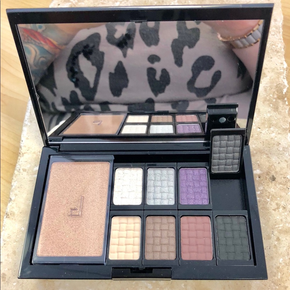 Freematic Eyeshadow Pro Palette/Smokey Eye Finish